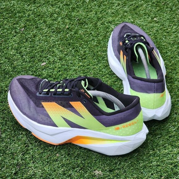 NEW BALANCE FUELCELL Rebel V4 - Mens Shoes - SIZE 9. D - Picture 4 of 10